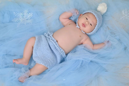 谷城摸孕妇肚子沾喜气
